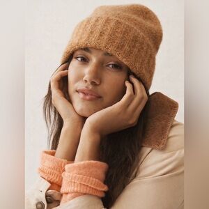 $58 New Anthropologie Ribbed Knit Hat Beanie Tan Cozy Soft Effortless Cool-Girl